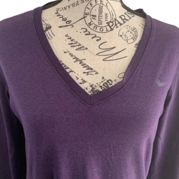 * Nike Womens medium dry fit shirt - Picture 2 of 7